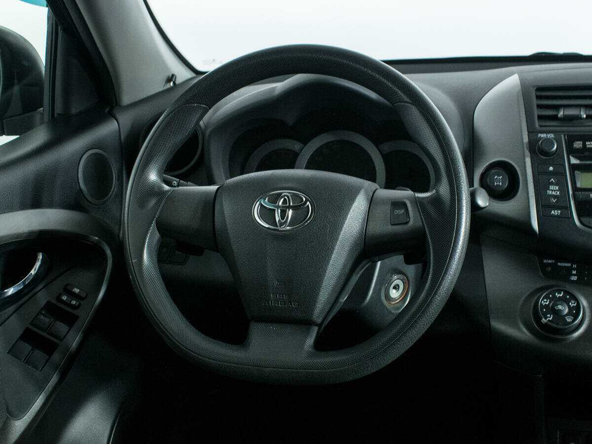 Toyota RAV4 с пробегом — 2011 год. Фото: #13