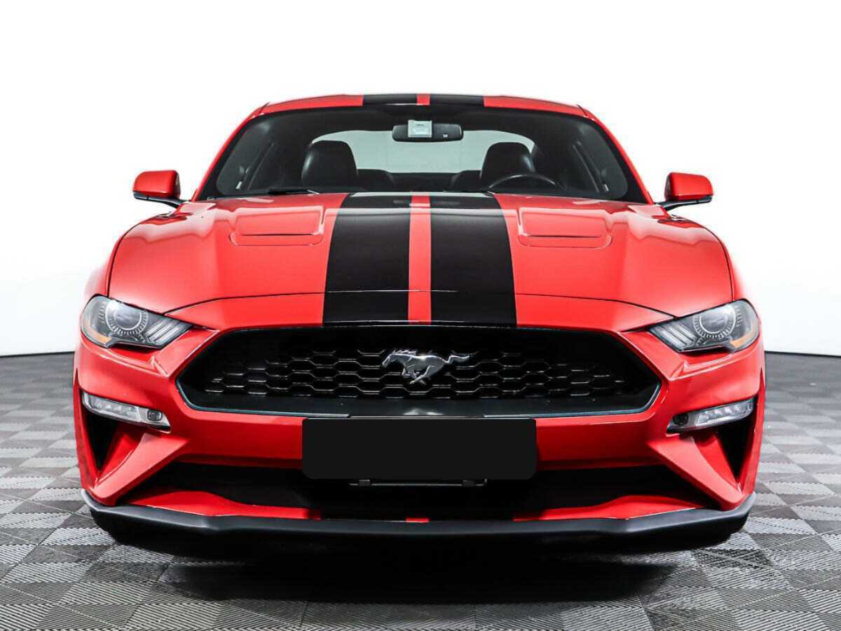 Ford Mustang с пробегом — 2020 год. Фото: #1