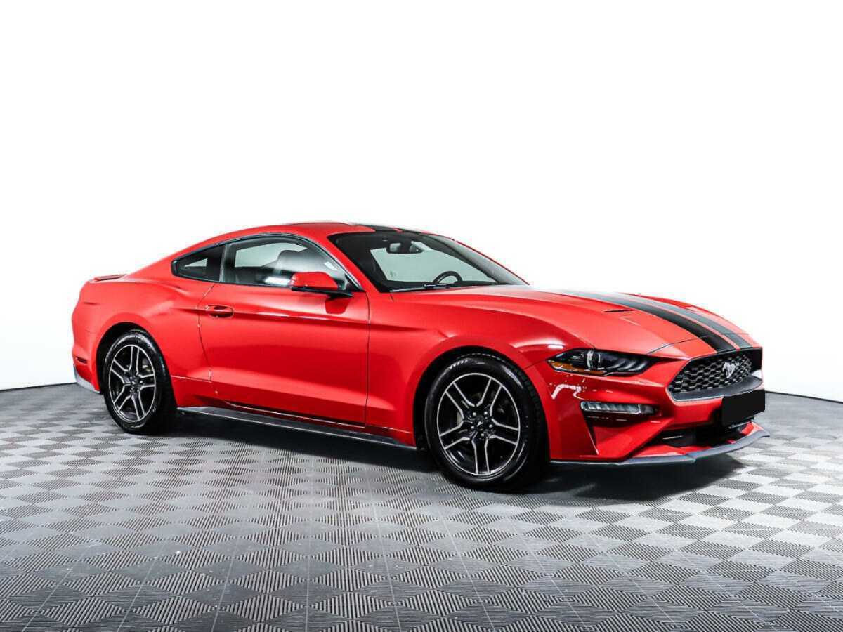 Ford Mustang с пробегом — 2020 год. Фото: #2