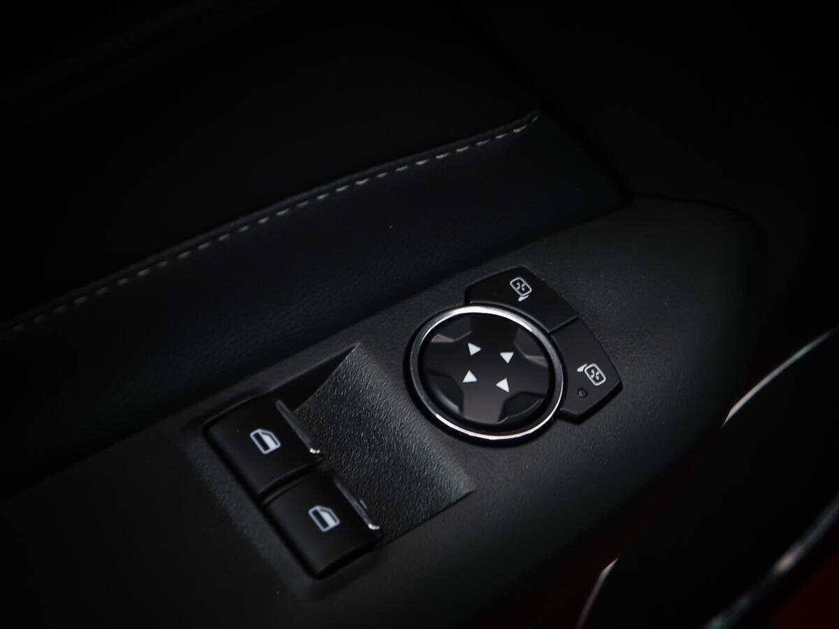 Ford Mustang с пробегом — 2020 год. Фото: #15