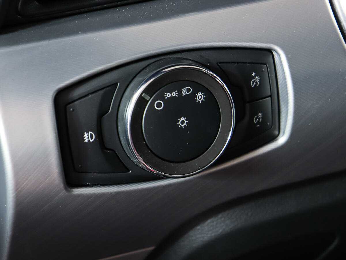 Ford Mustang с пробегом — 2020 год. Фото: #17