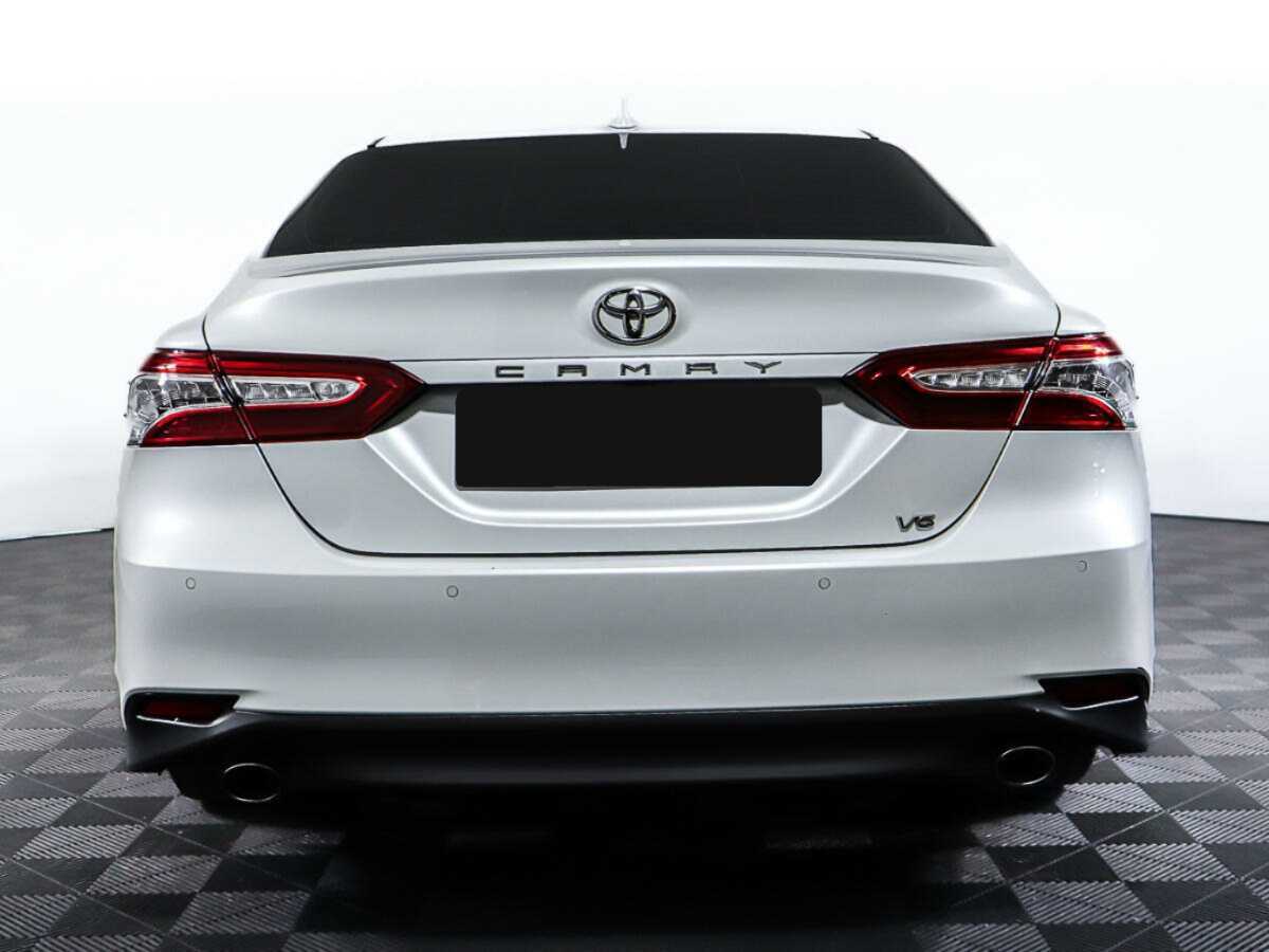 Toyota Camry с пробегом — 2022 год. Фото: #5