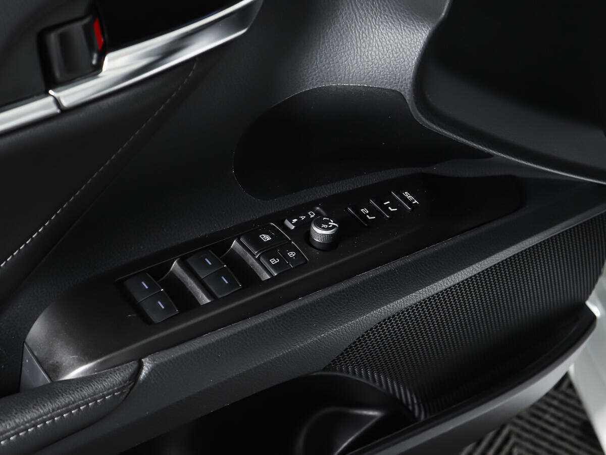 Toyota Camry с пробегом — 2022 год. Фото: #17