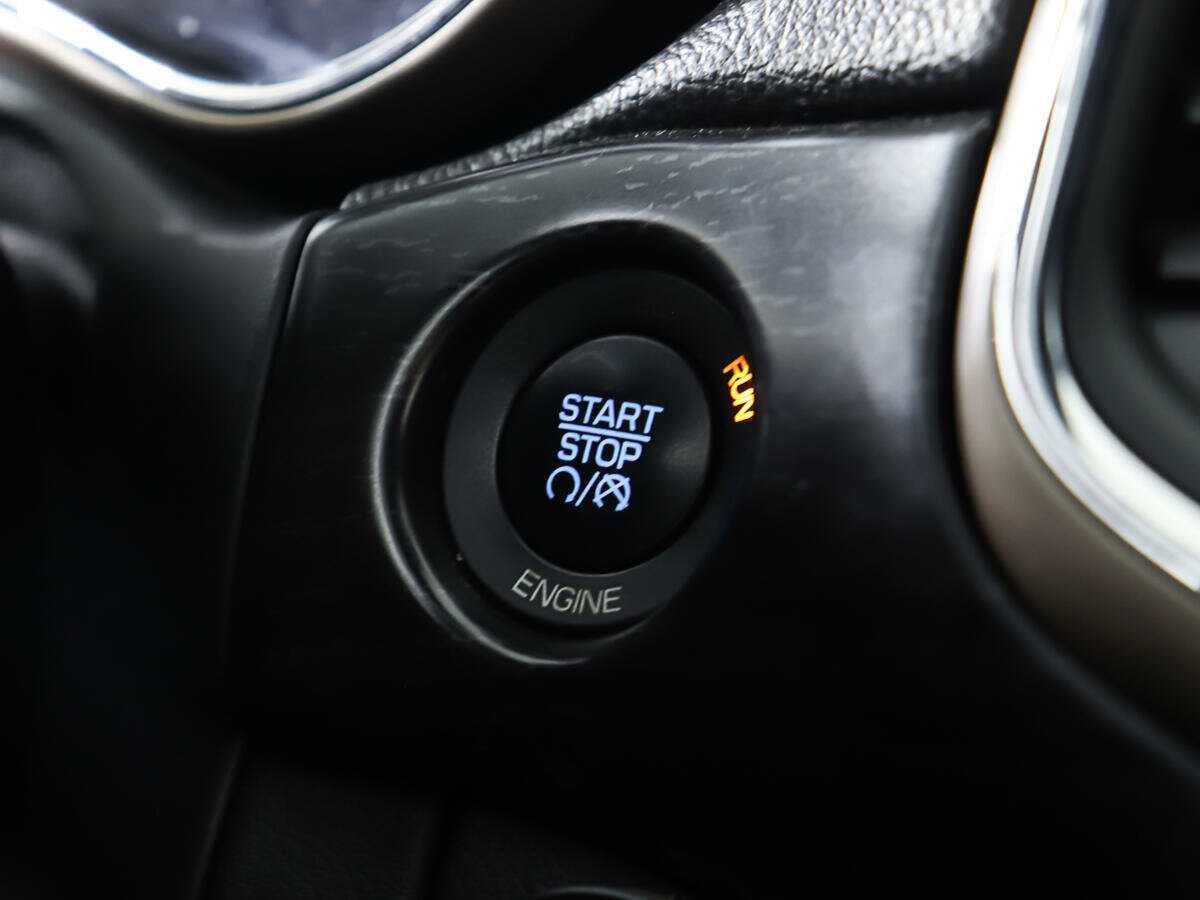 Jeep Grand Cherokee с пробегом — 2013 год. Фото: #18