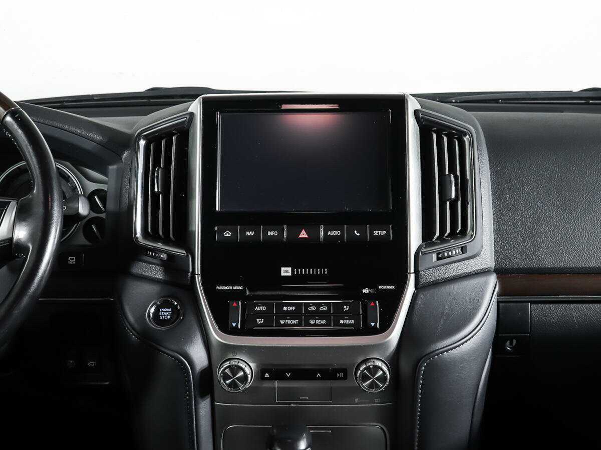 Toyota Land Cruiser с пробегом — 2019 год. Фото: #11