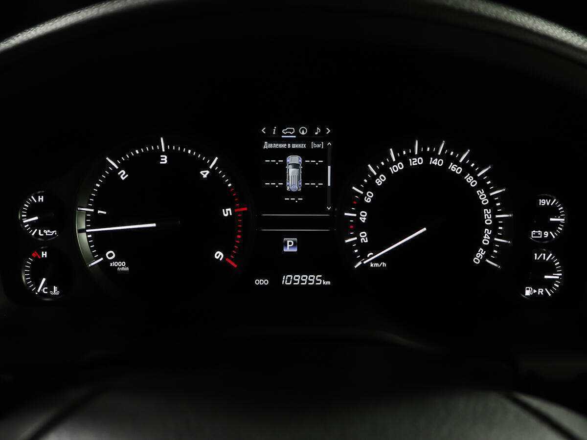 Toyota Land Cruiser с пробегом — 2019 год. Фото: #13