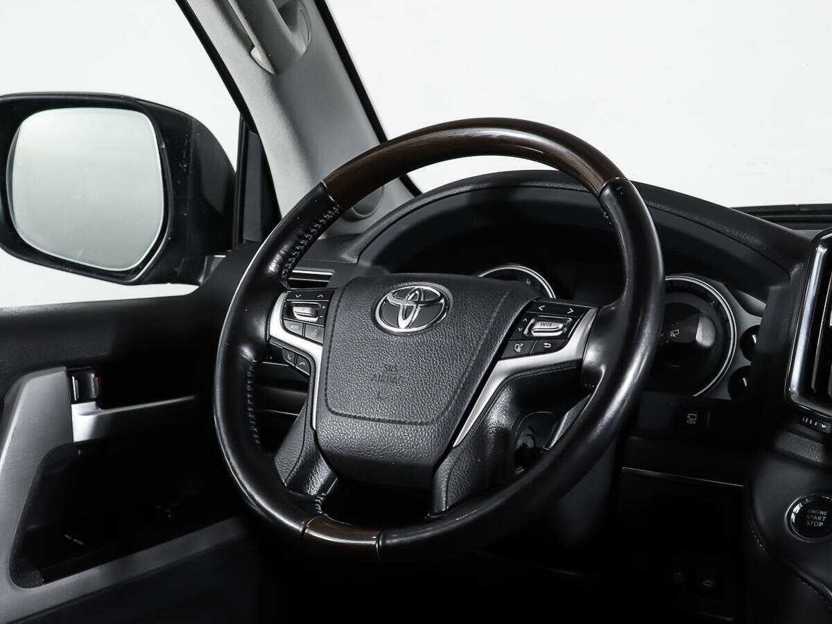 Toyota Land Cruiser с пробегом — 2019 год. Фото: #14