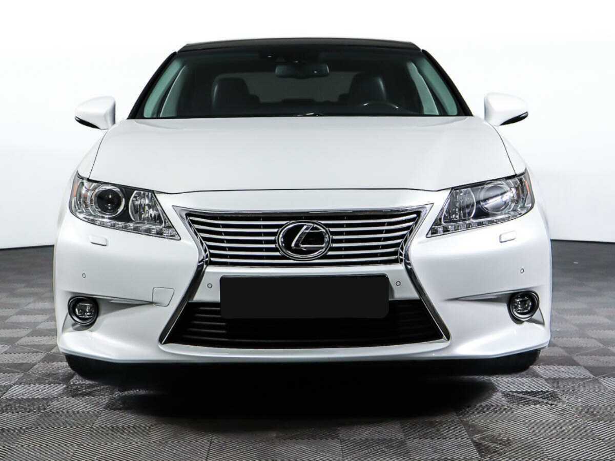 Lexus ES с пробегом — 2014 год. Фото: #1