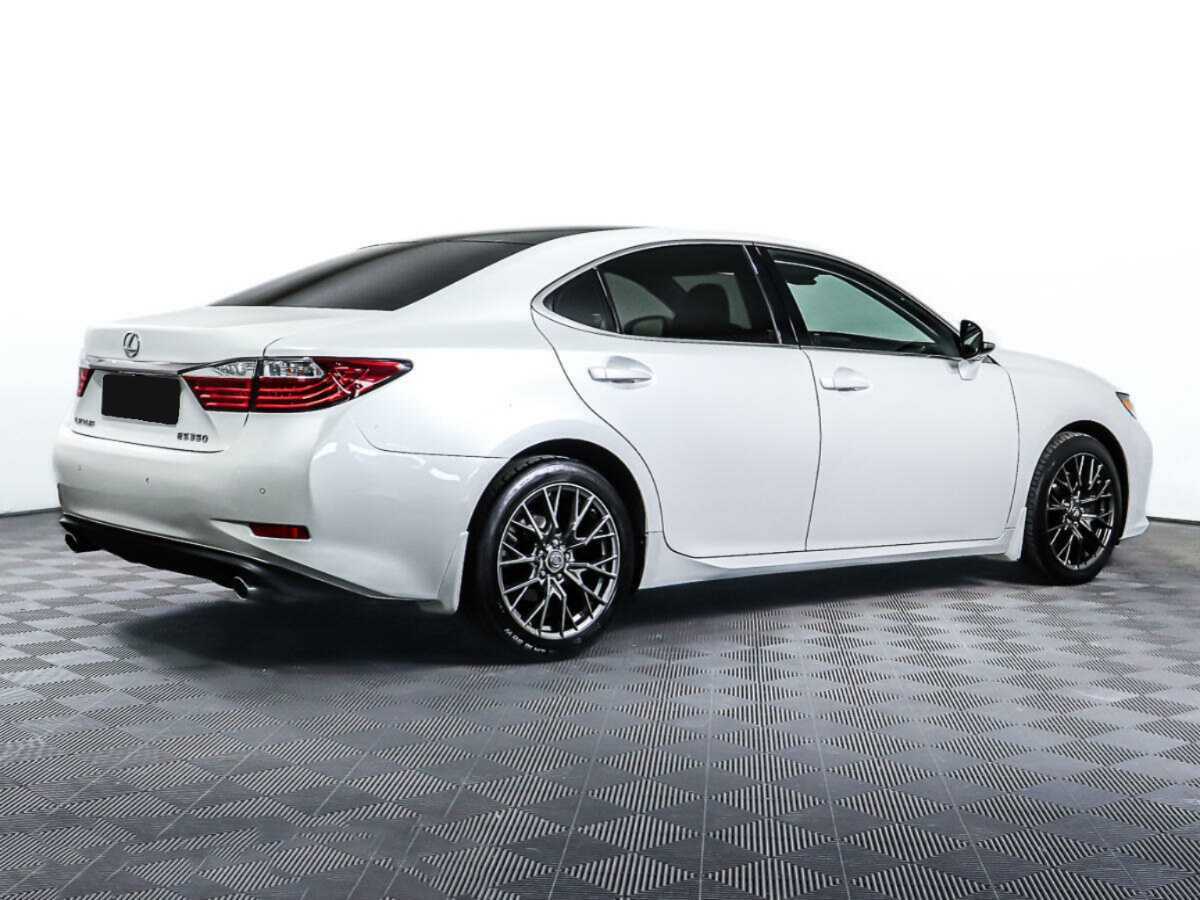 Lexus ES с пробегом — 2014 год. Фото: #4