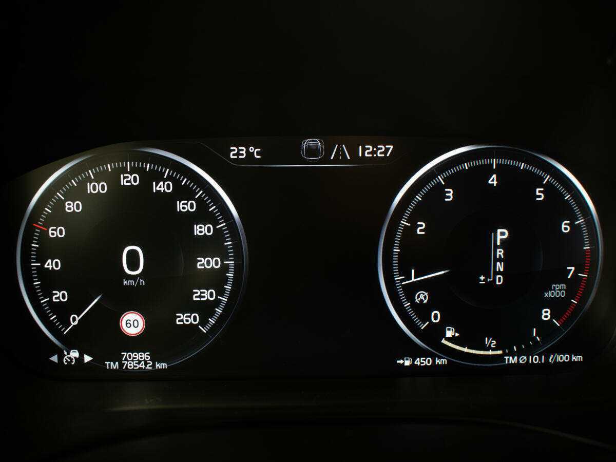 Volvo XC60 с пробегом — 2021 год. Фото: #10