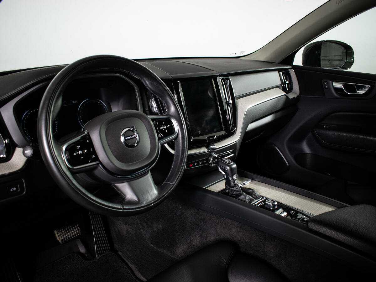 Volvo XC60 с пробегом — 2021 год. Фото: #12