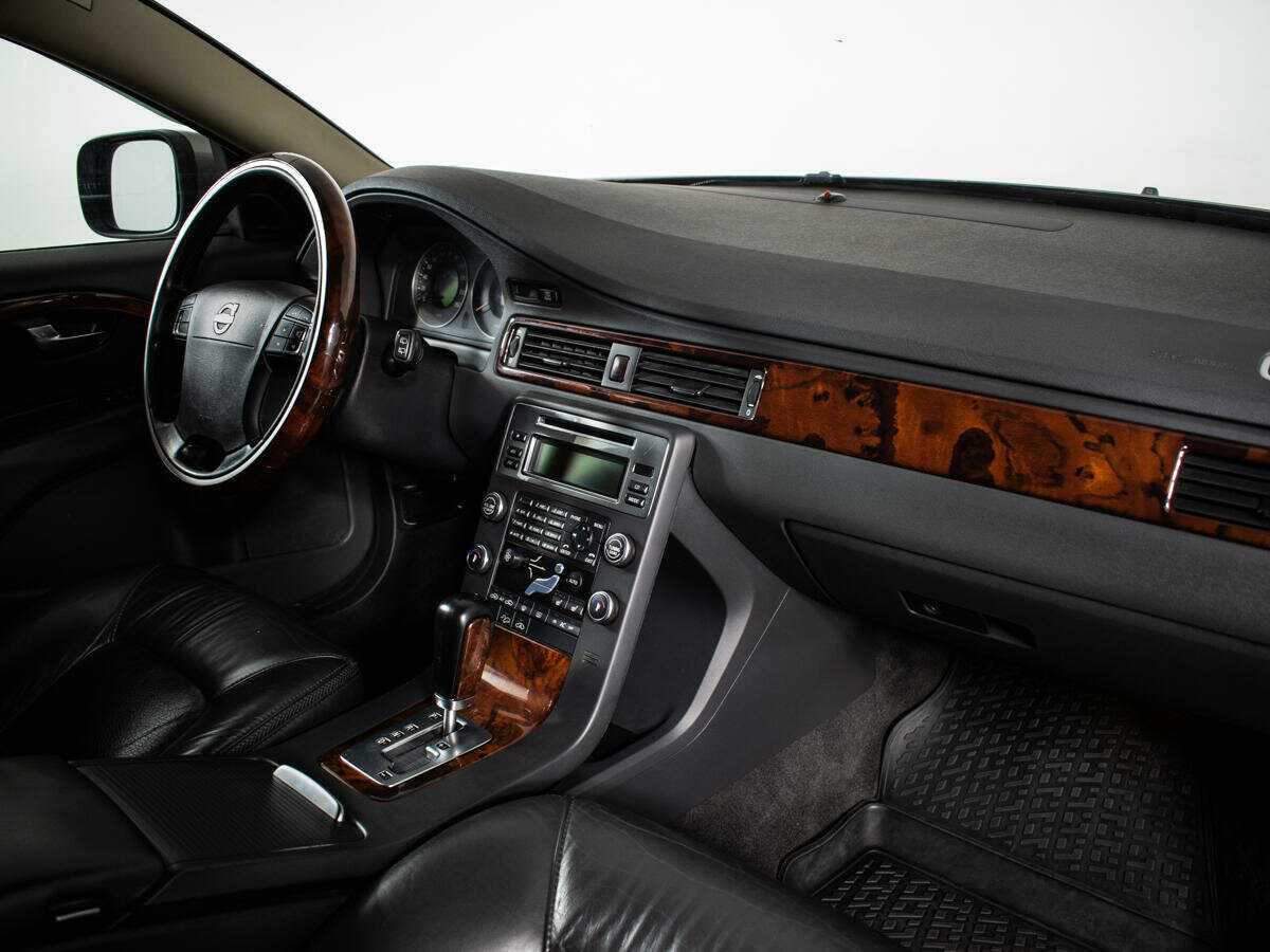 Volvo XC70 с пробегом — 2007 год. Фото: #8