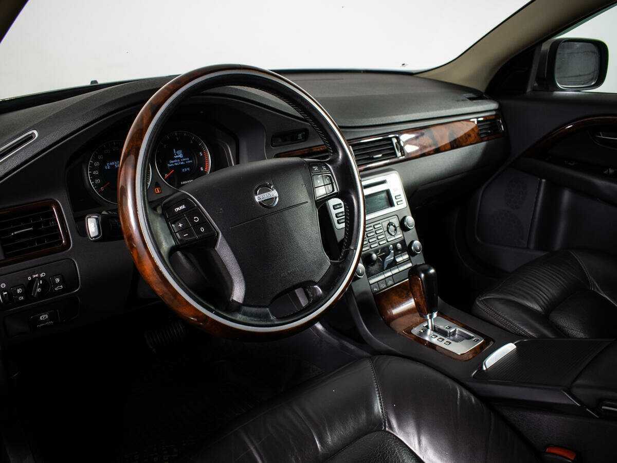 Volvo XC70 с пробегом — 2007 год. Фото: #12