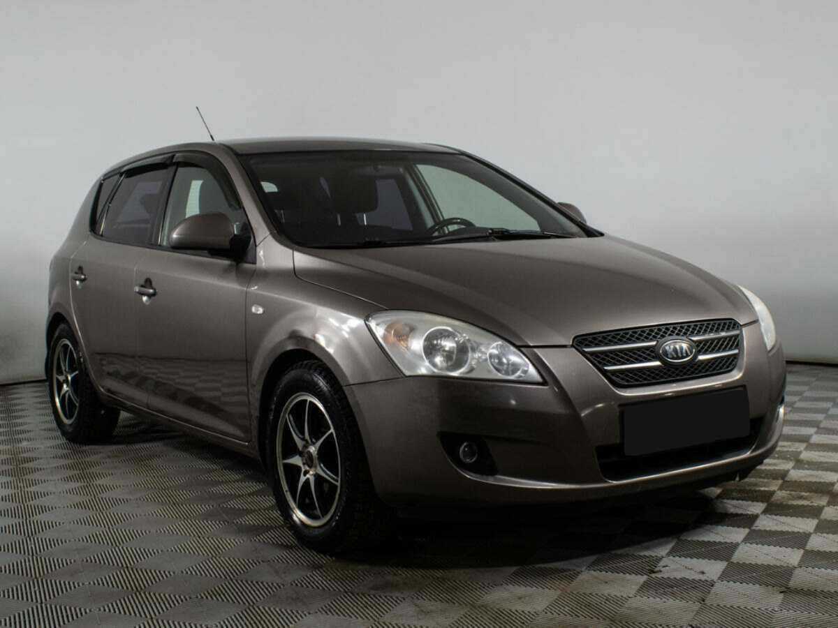 Kia Ceed с пробегом — 2008 год. Фото: #2
