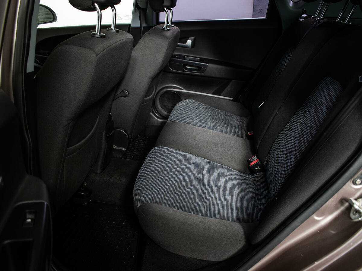 Kia Ceed с пробегом — 2008 год. Фото: #7