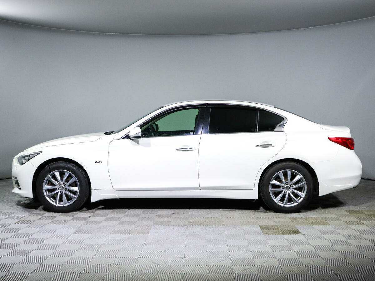 Infiniti Q50 с пробегом — 2015 год. Фото: #7