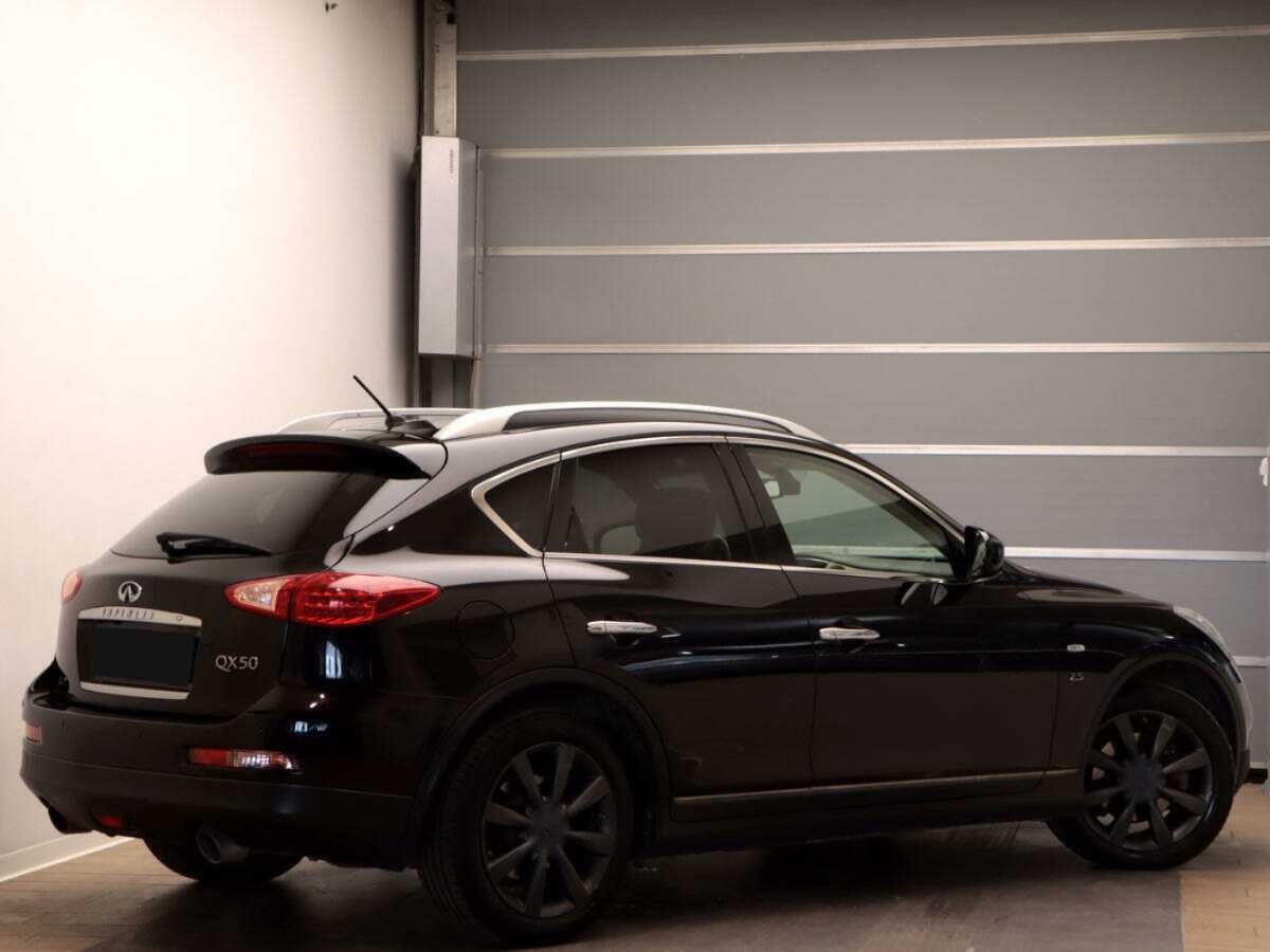 Infiniti QX50 с пробегом — 2015 год. Фото: #3