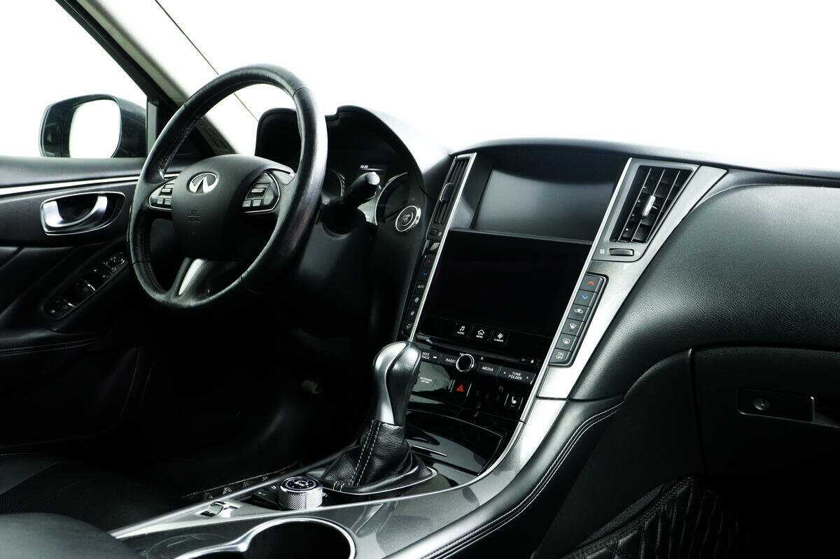 Infiniti Q50 с пробегом — 2016 год. Фото: #8