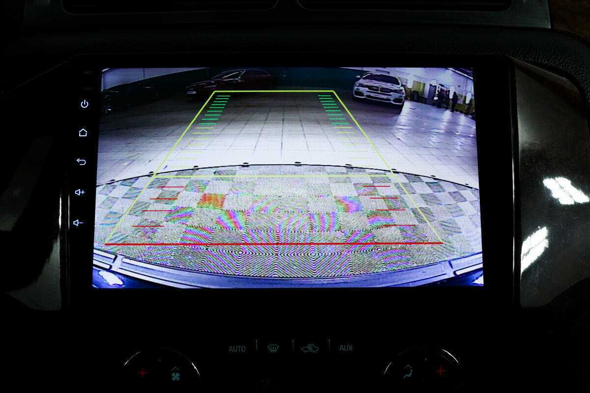 GMC Yukon с пробегом — 2006 год. Фото: #14