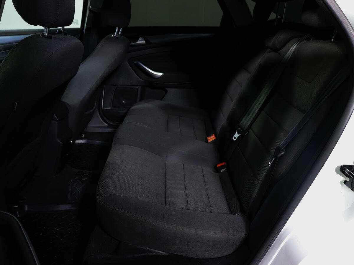 Ford Mondeo с пробегом — 2010 год. Фото: #7