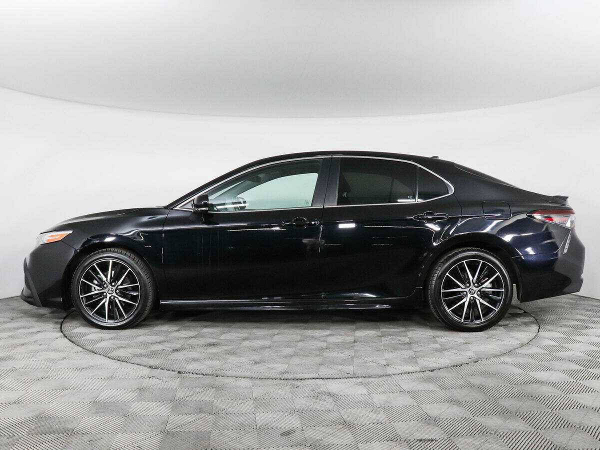Toyota Camry с пробегом — 2022 год. Фото: #7