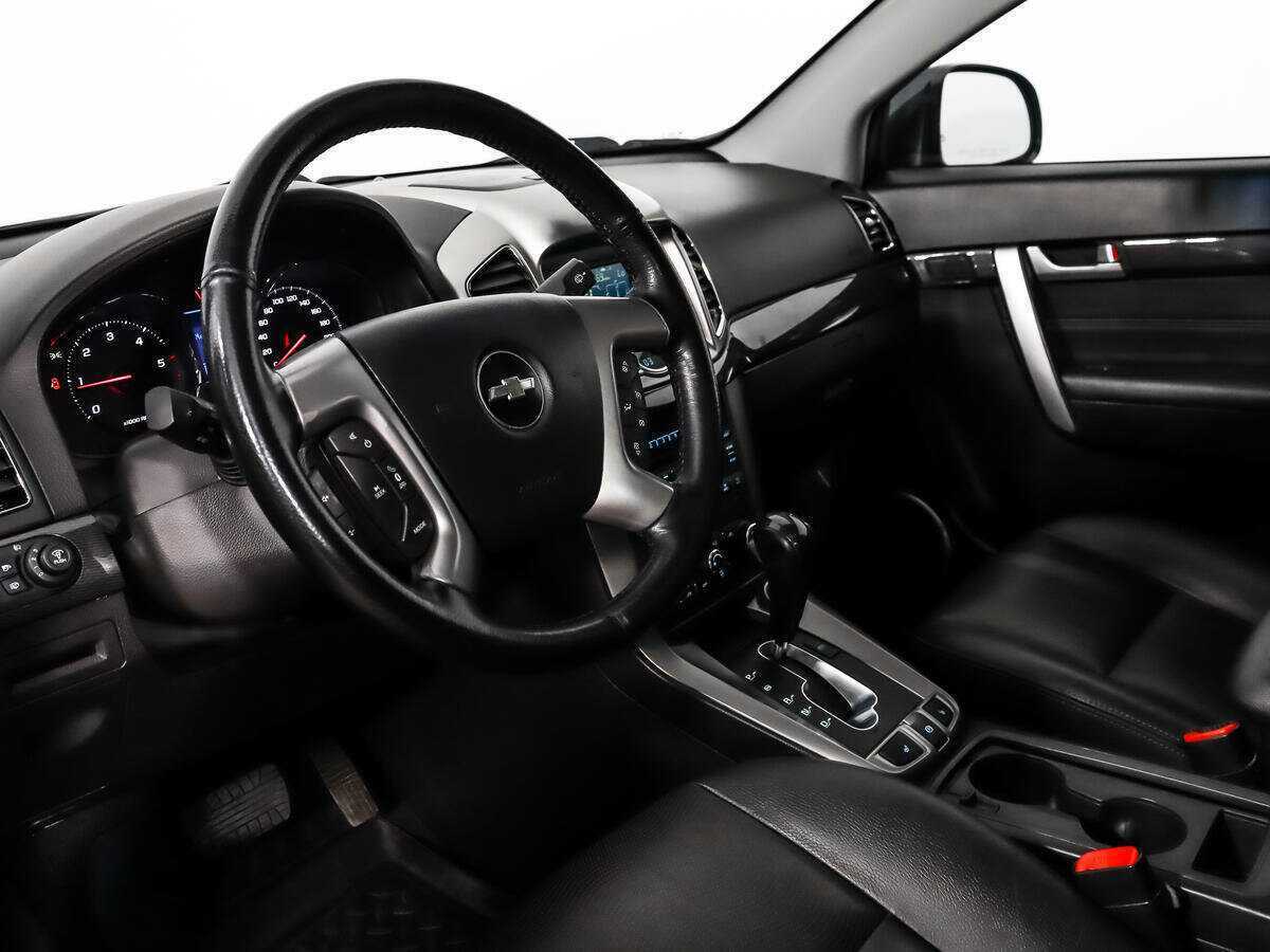 Chevrolet Captiva с пробегом — 2014 год. Фото: #7