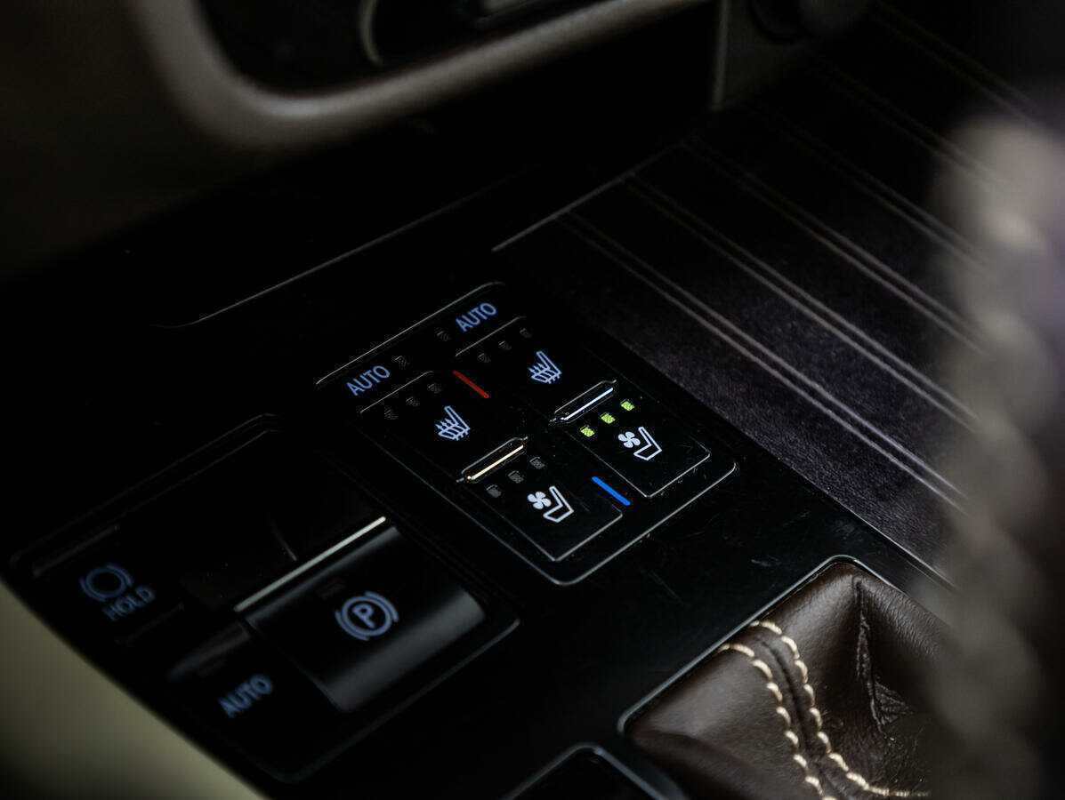 Lexus RX с пробегом — 2016 год. Фото: #10