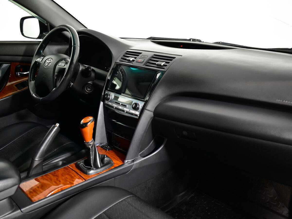 Toyota Camry с пробегом — 2008 год. Фото: #8