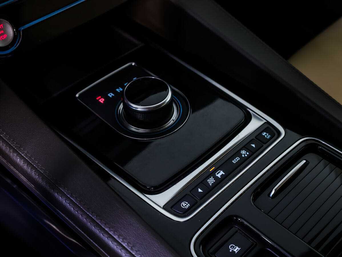 Jaguar F-Pace с пробегом — 2018 год. Фото: #14