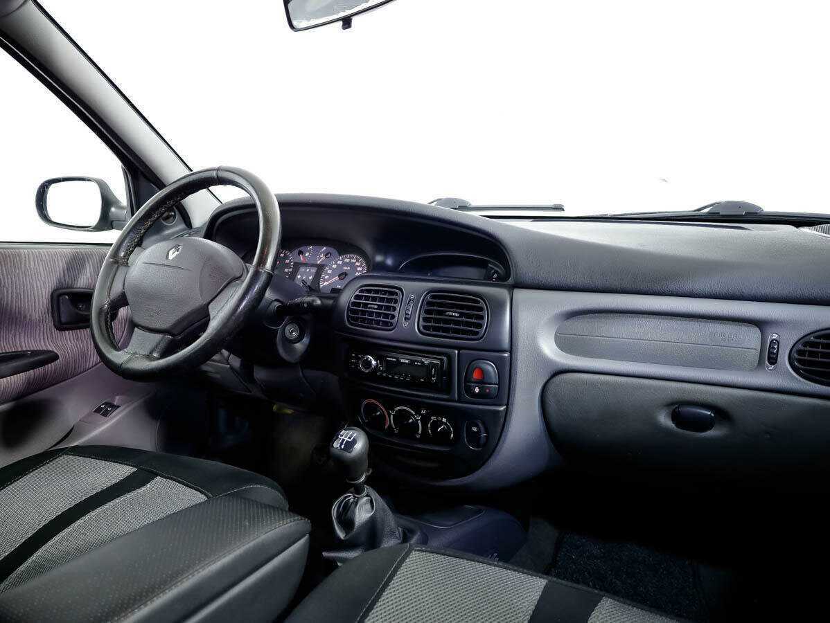 Renault Megane с пробегом — 2001 год. Фото: #8