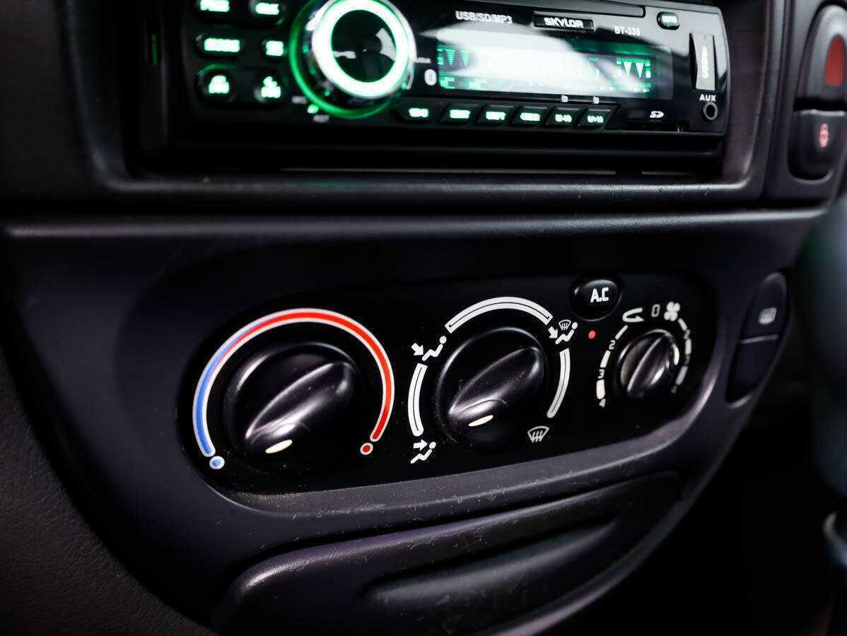 Renault Megane с пробегом — 2001 год. Фото: #15