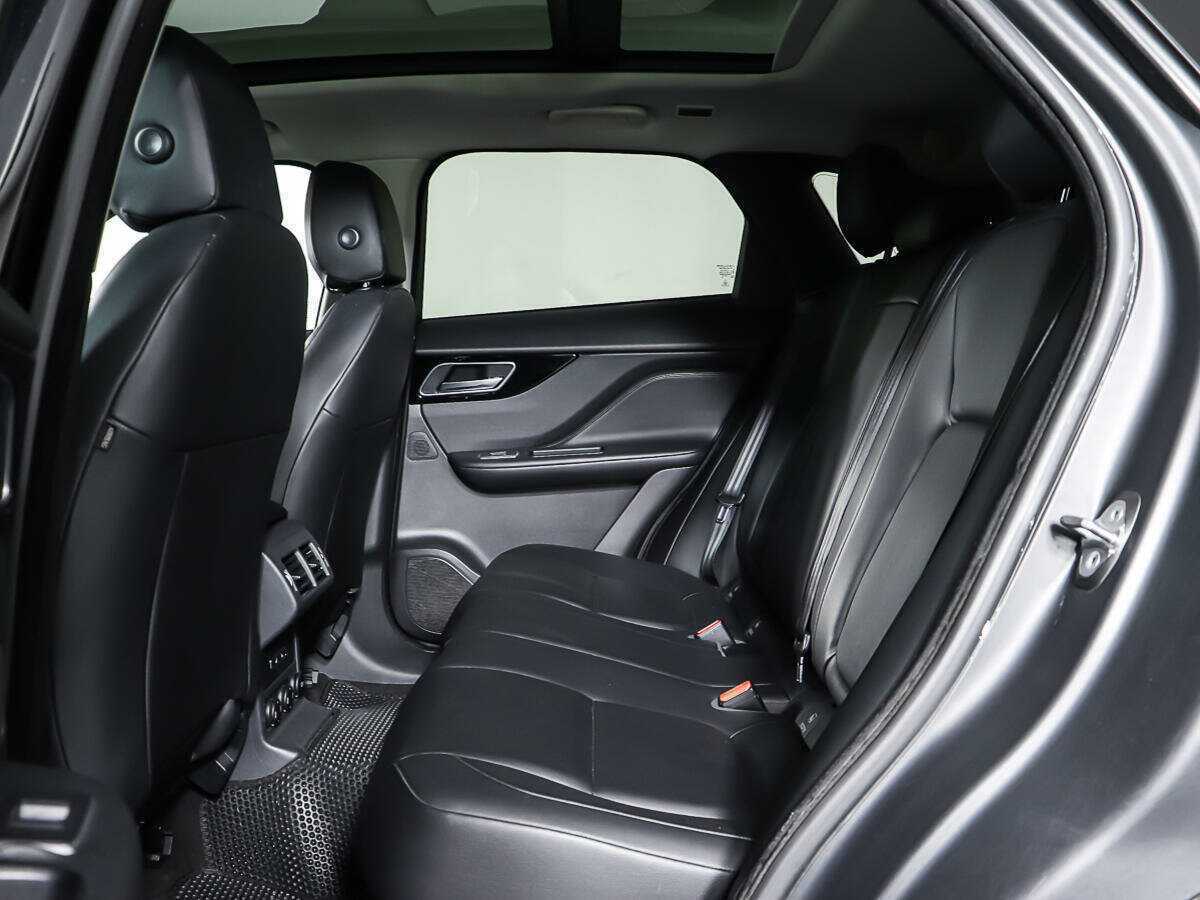 Jaguar F-Pace с пробегом — 2016 год. Фото: #9