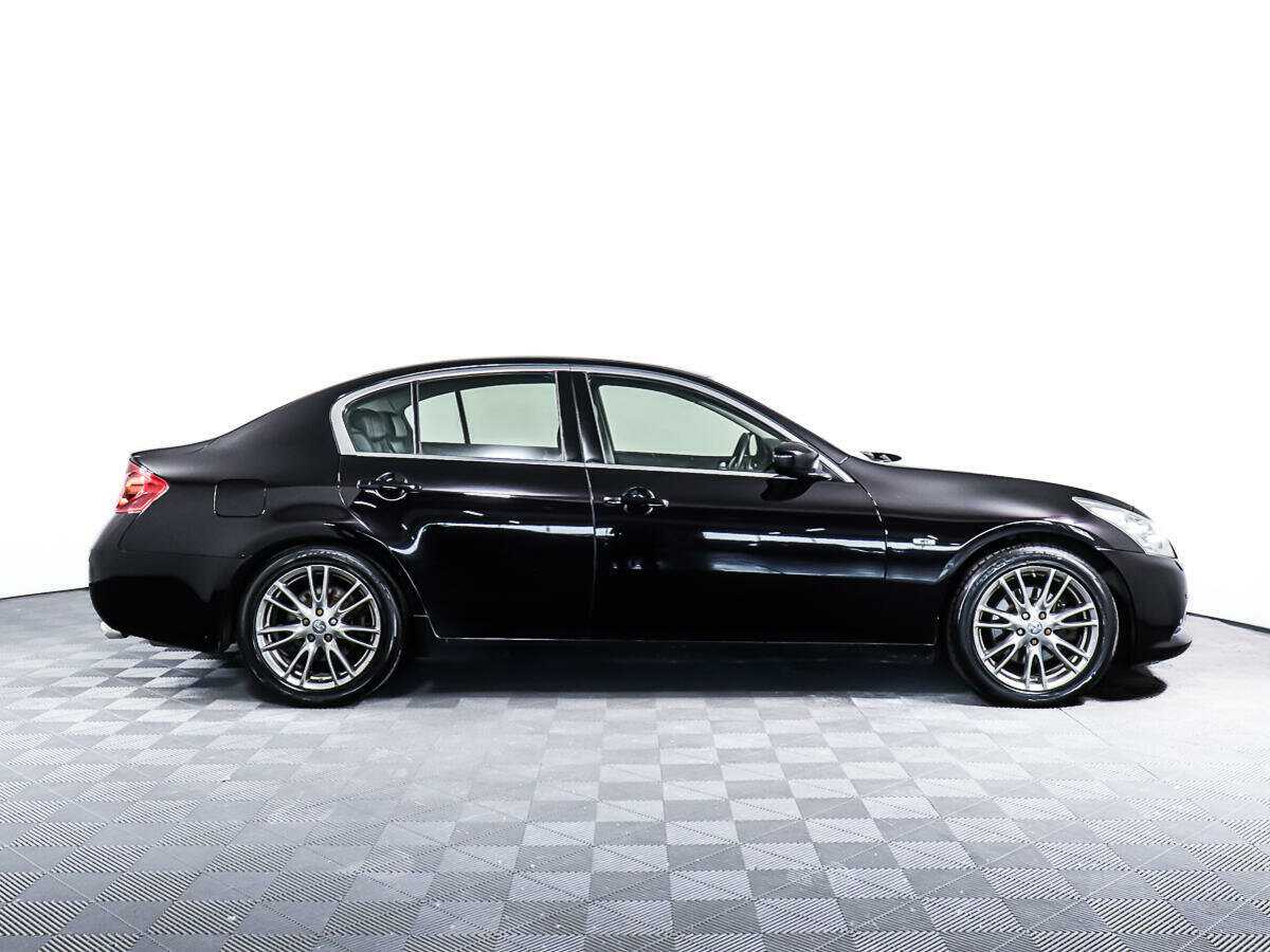 Infiniti G с пробегом — 2011 год. Фото: #3