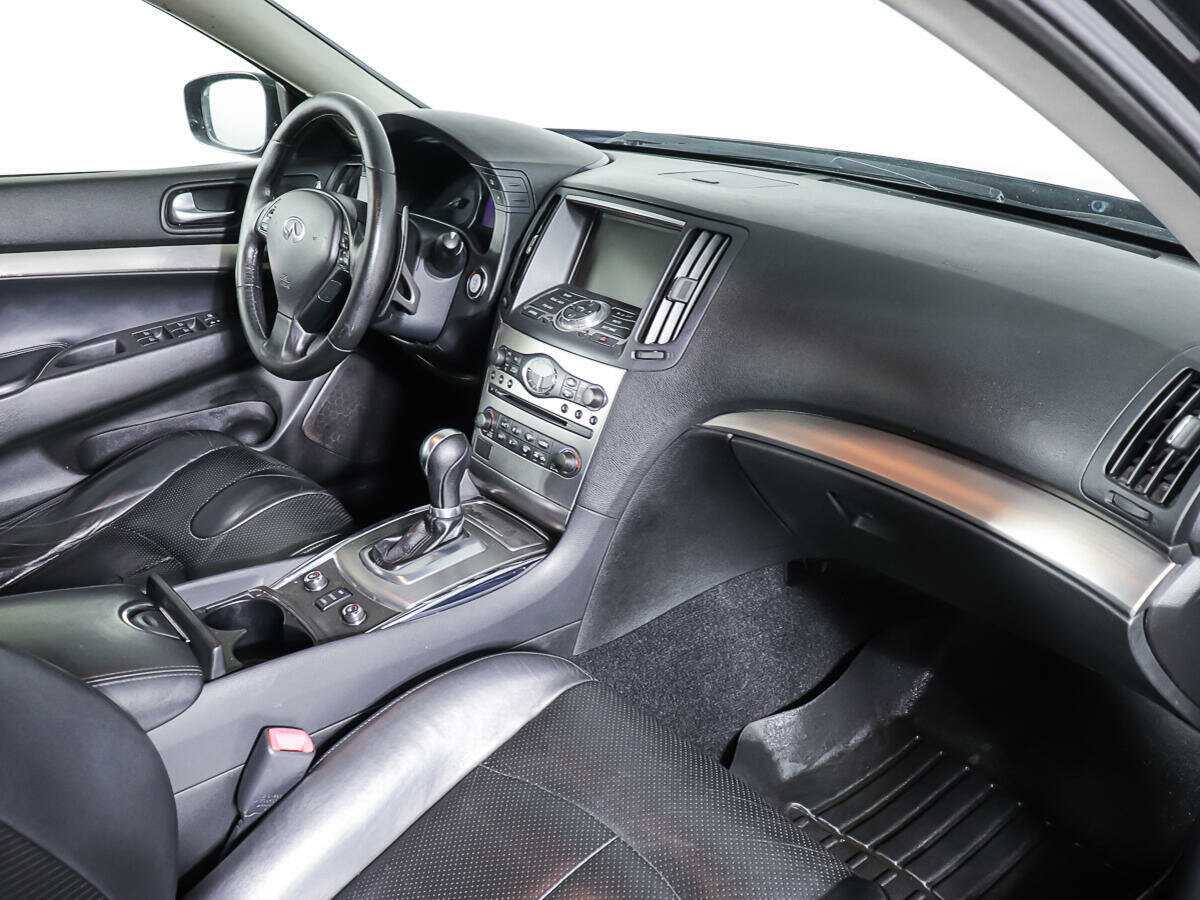 Infiniti G с пробегом — 2011 год. Фото: #8
