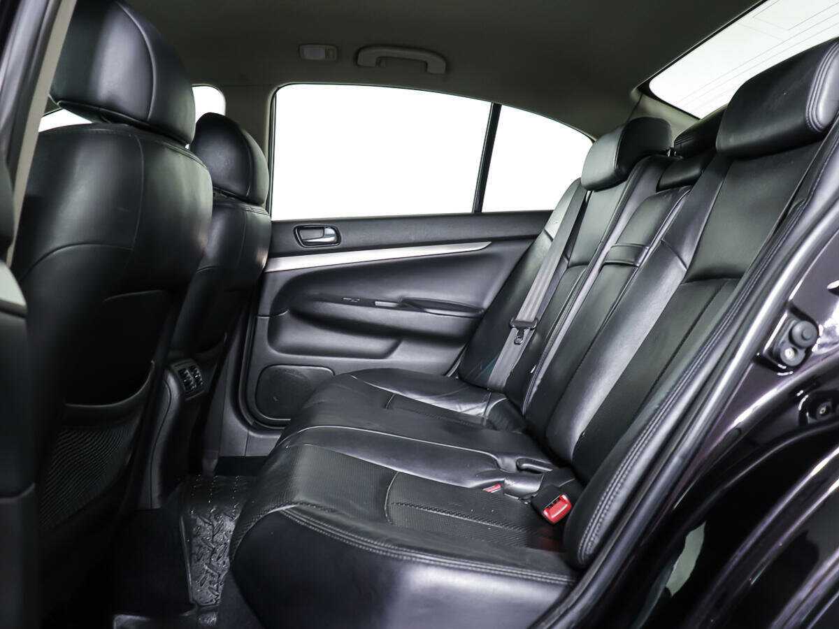 Infiniti G с пробегом — 2011 год. Фото: #9