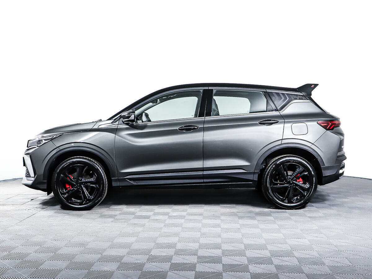 Geely Coolray с пробегом — 2023 год. Фото: #7