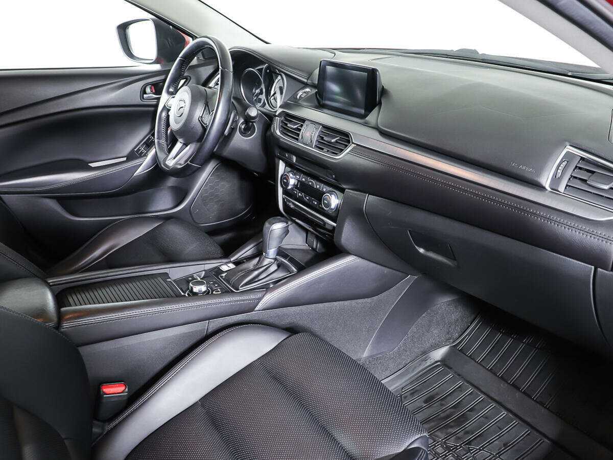 Mazda 6 с пробегом — 2016 год. Фото: #8