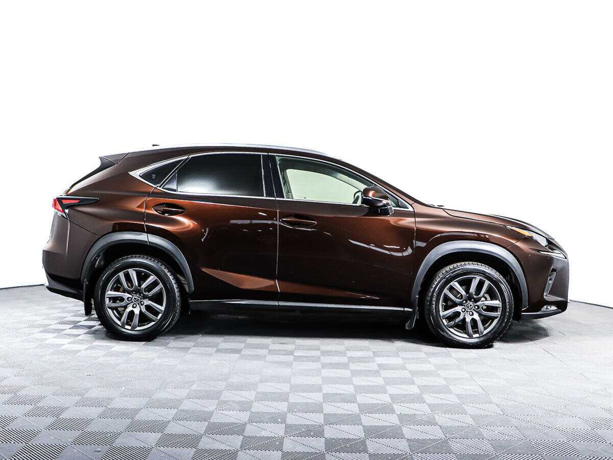 Lexus NX с пробегом — 2018 год. Фото: #3