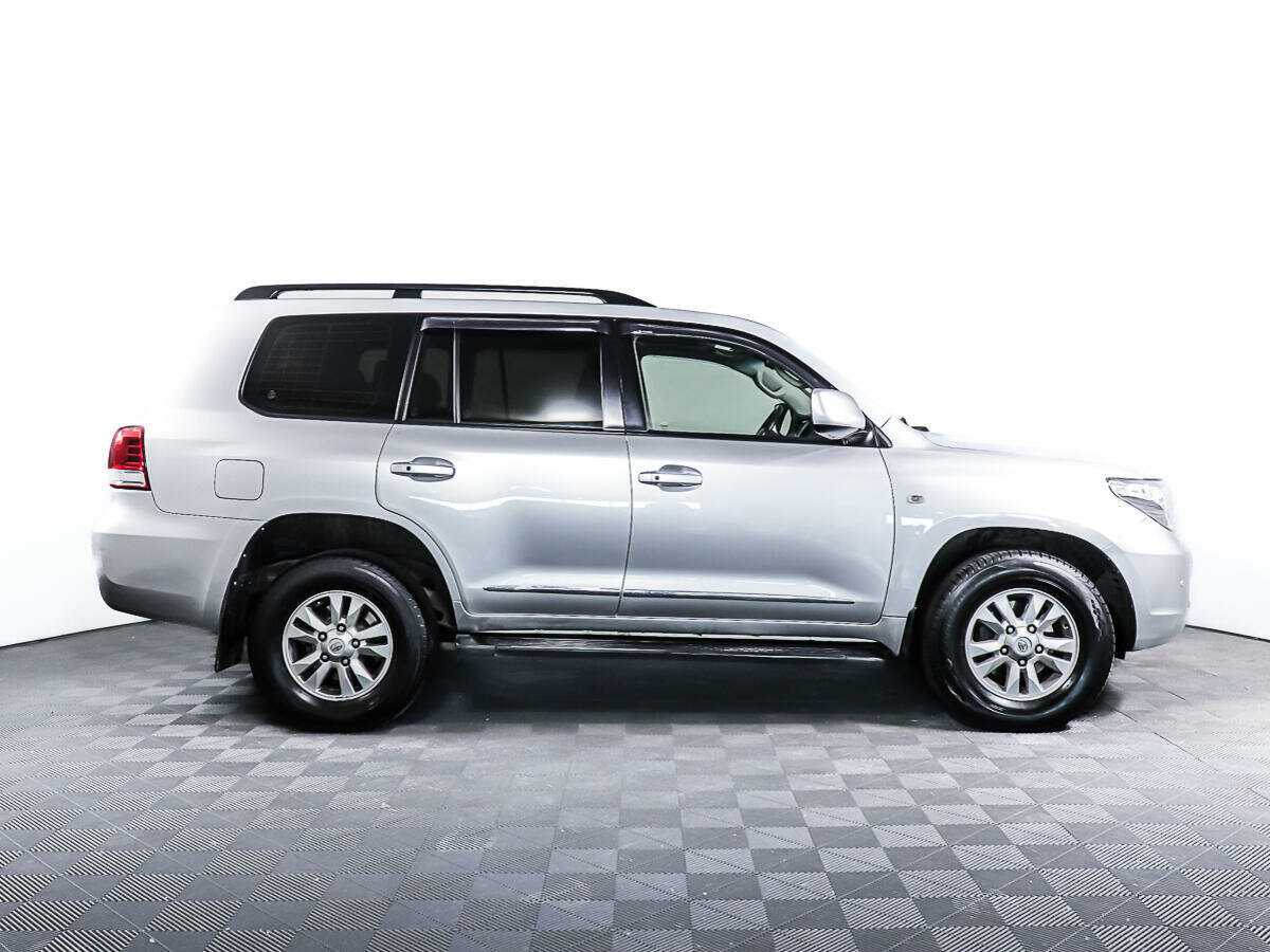 Toyota Land Cruiser с пробегом — 2009 год. Фото: #3