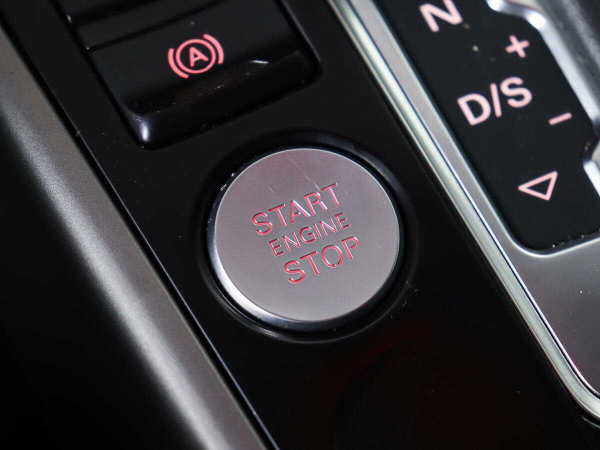 Audi A4 с пробегом — 2012 год. Фото: #17