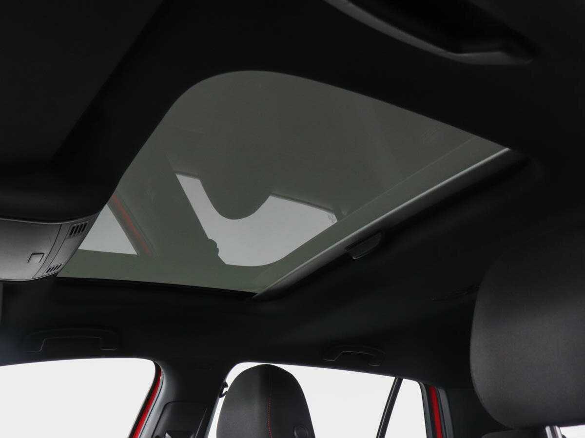 Volkswagen Golf GTI с пробегом — 2013 год. Фото: #13