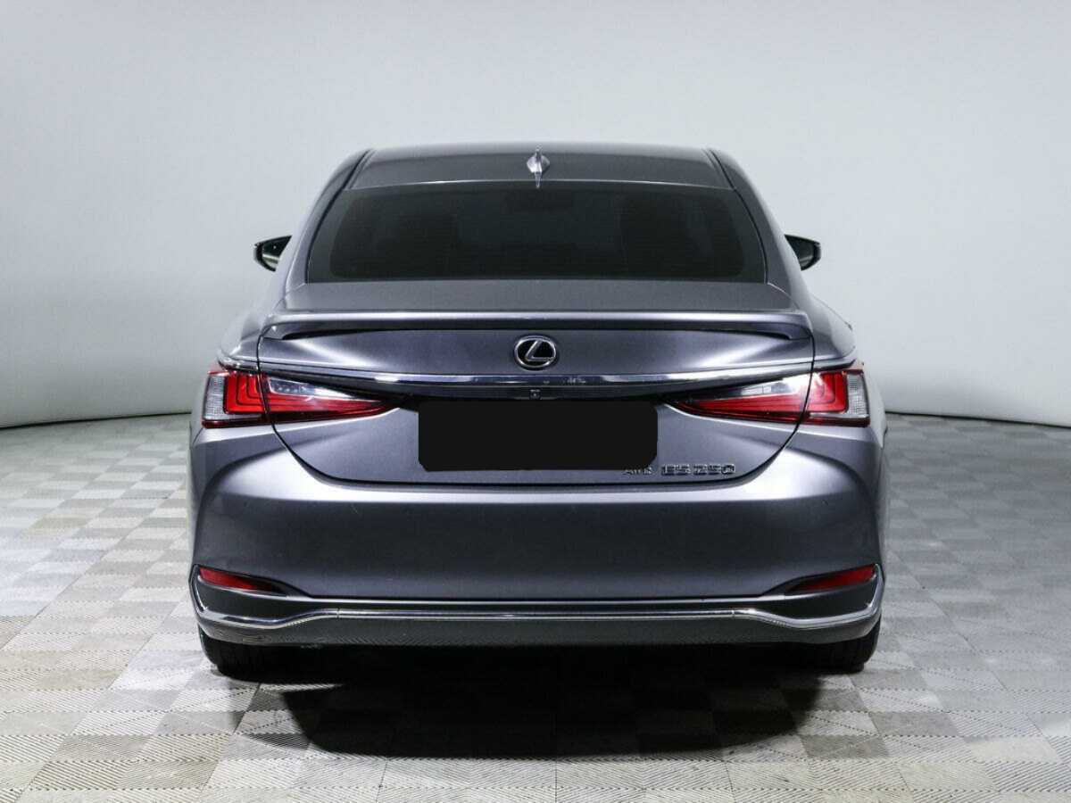 Lexus ES с пробегом — 2021 год. Фото: #4
