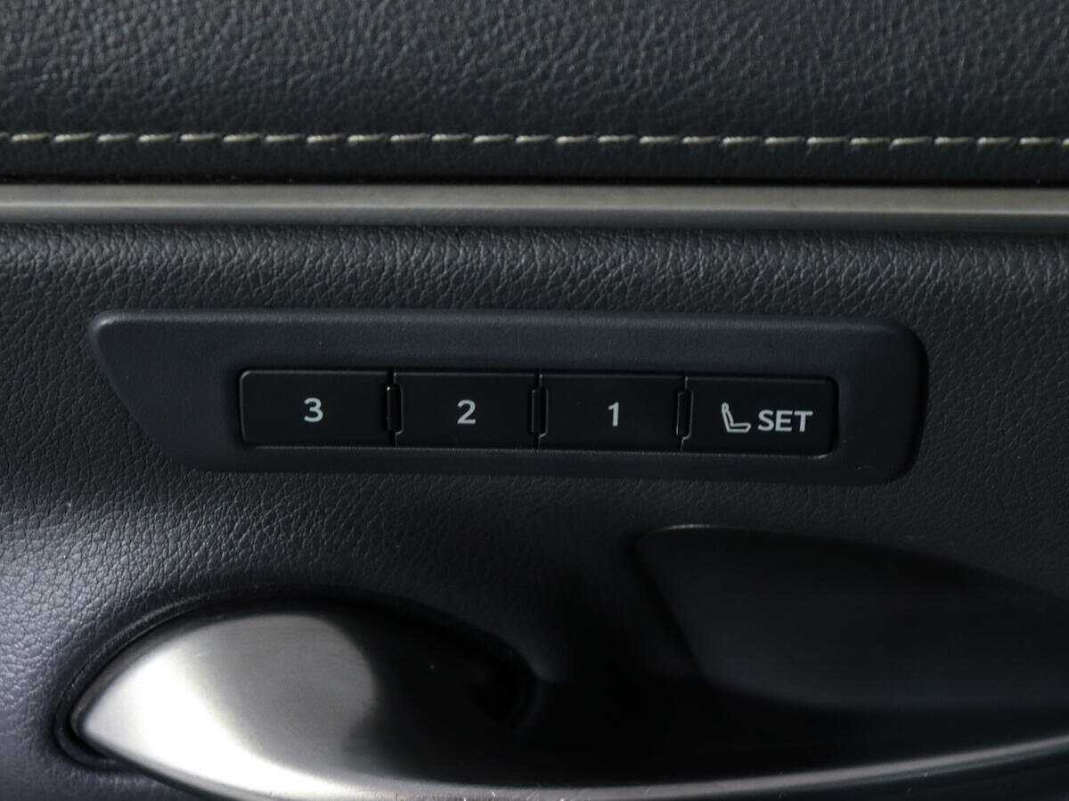 Lexus ES с пробегом — 2021 год. Фото: #16