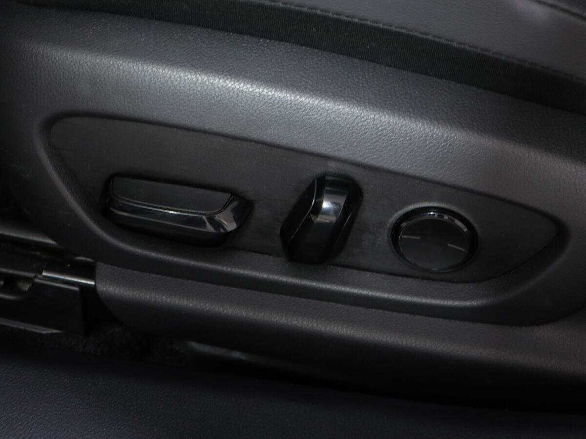 Lexus ES с пробегом — 2021 год. Фото: #17