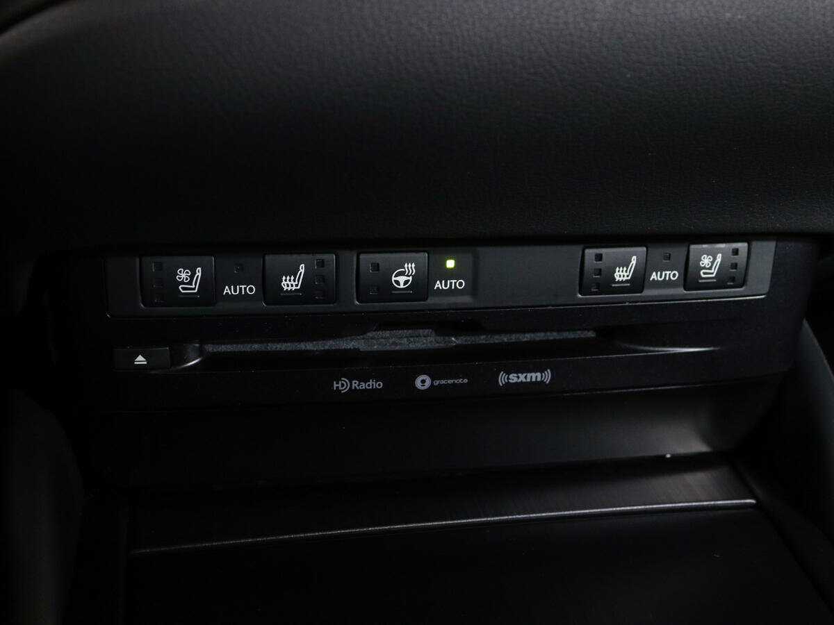 Lexus ES с пробегом — 2021 год. Фото: #20