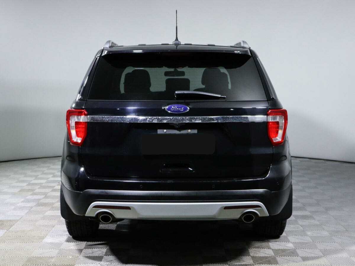Ford Explorer с пробегом — 2017 год. Фото: #4