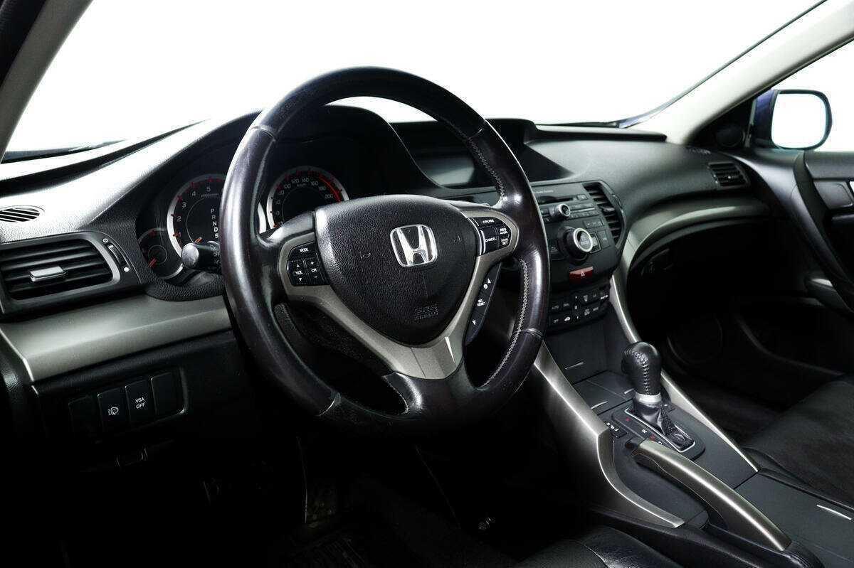 Honda Accord с пробегом — 2008 год. Фото: #12