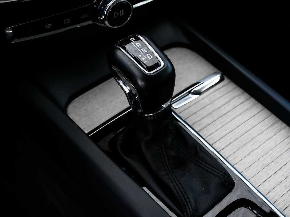 Volvo XC60 с пробегом — 2018 год. Фото: #9