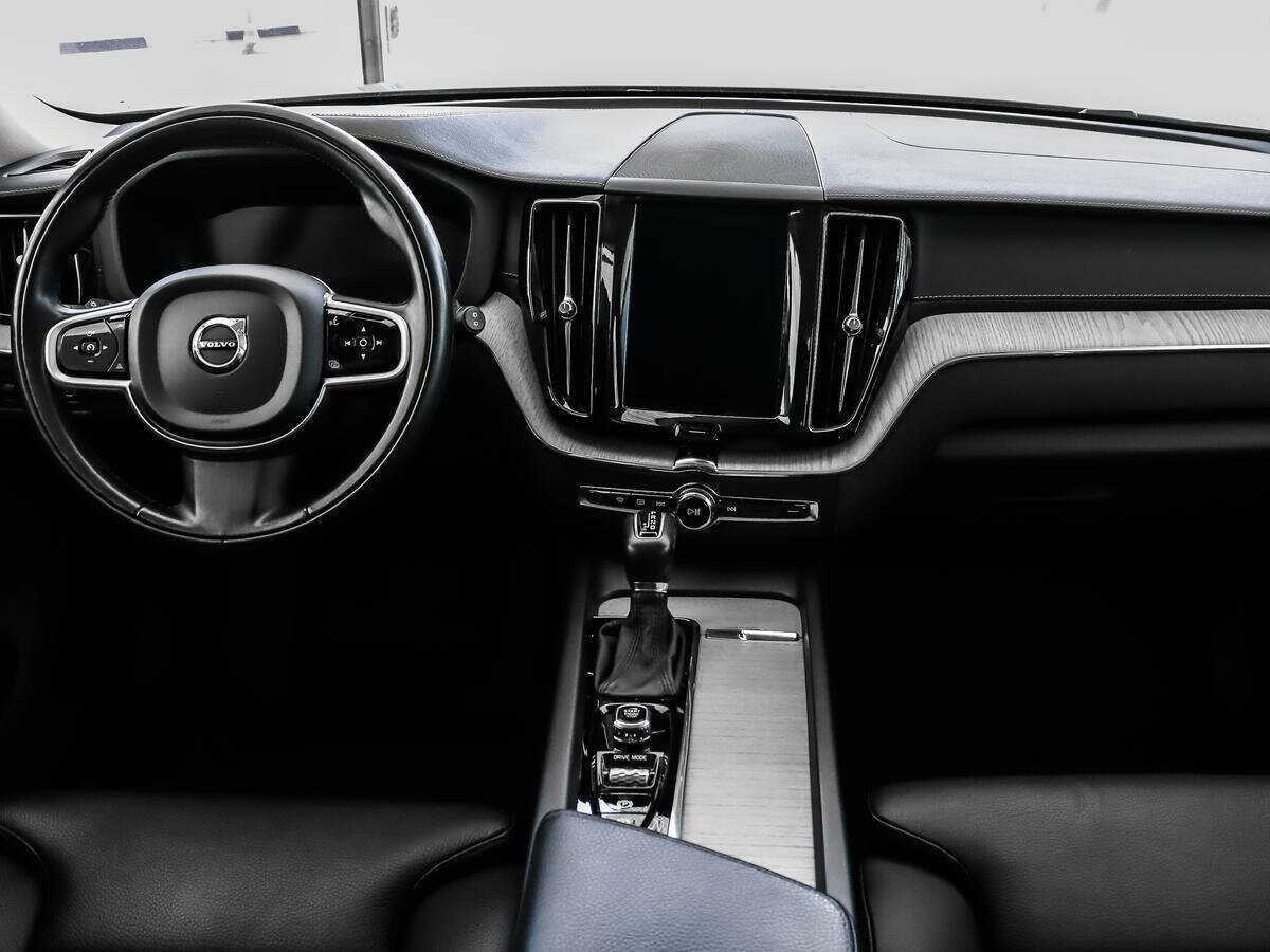 Volvo XC60 с пробегом — 2018 год. Фото: #12