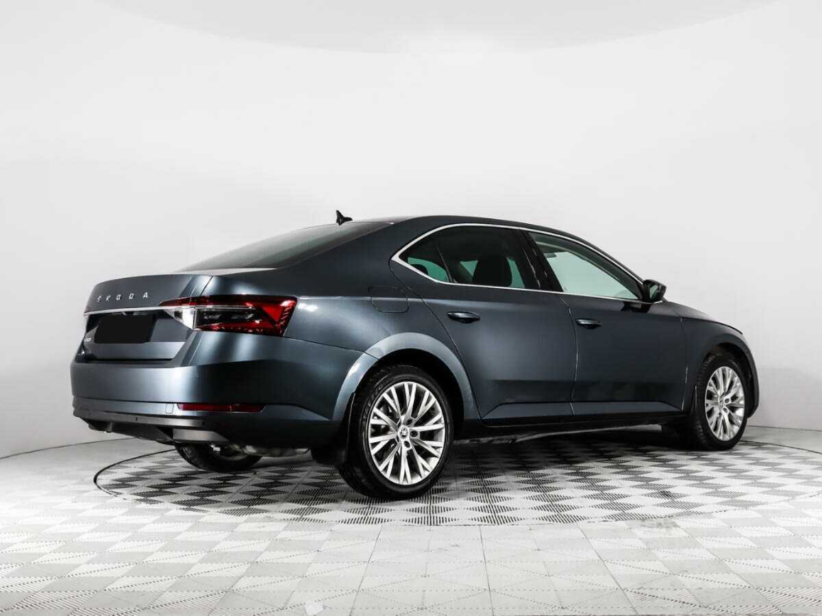 Skoda Superb с пробегом — 2019 год. Фото: #4